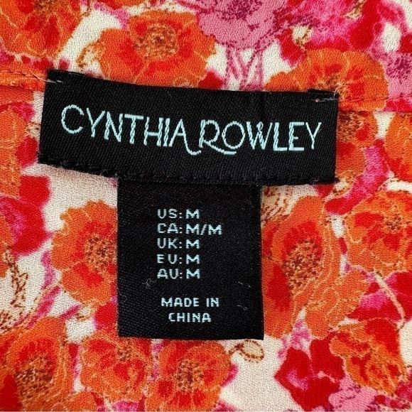 Cynthia Rowley top with v-neck and short sleeves, loose fitting, floral print - Picture 8 of 10